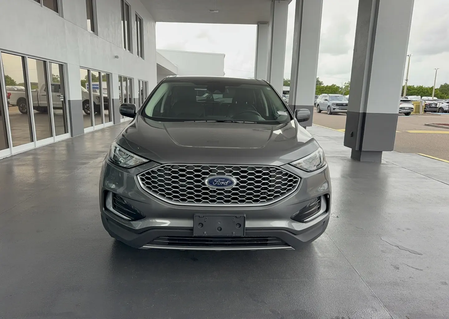2023 Ford Edge SEL AWD photo 3