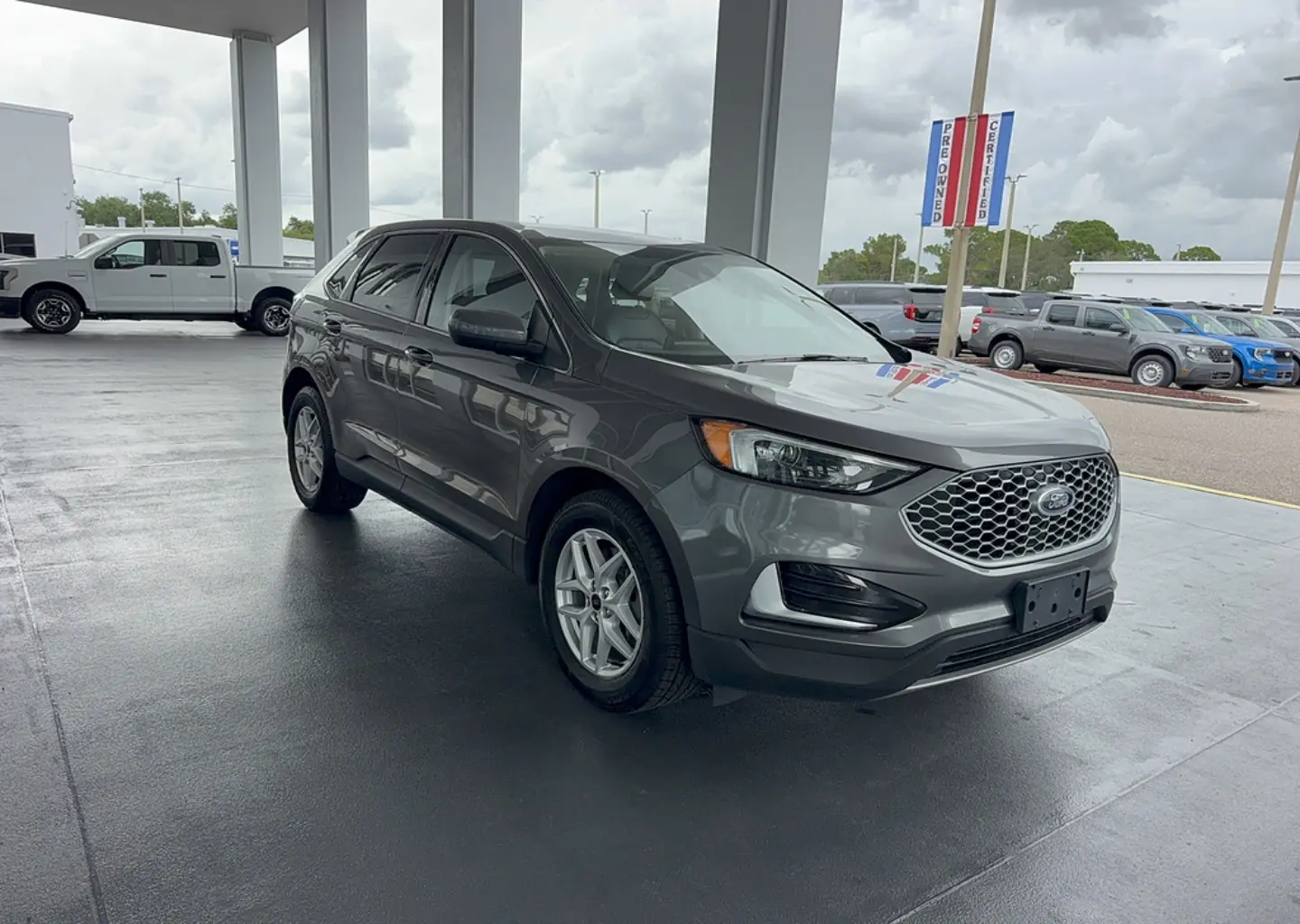 2023 Ford Edge SEL AWD photo 4