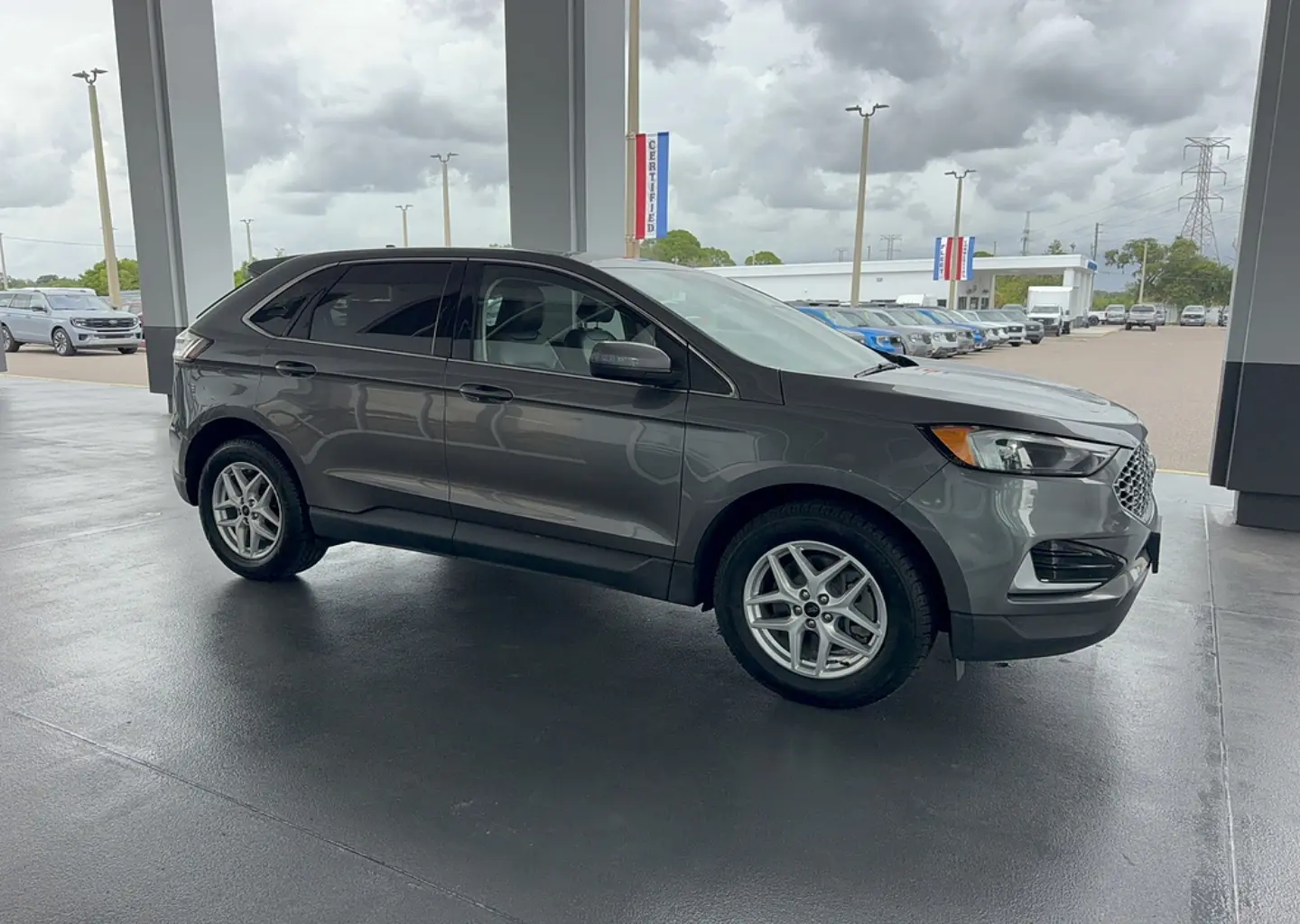 2023 Ford Edge SEL AWD photo 5