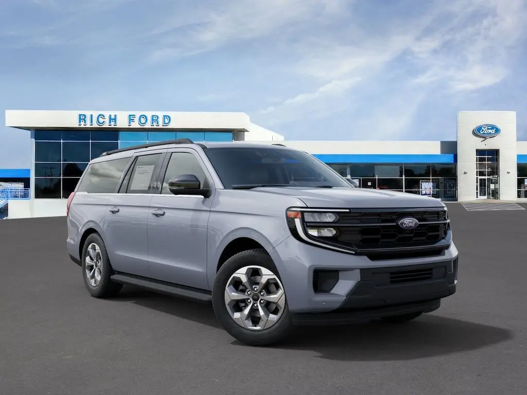 2027 Ford Expedition Active MAX 4x4 photo 4