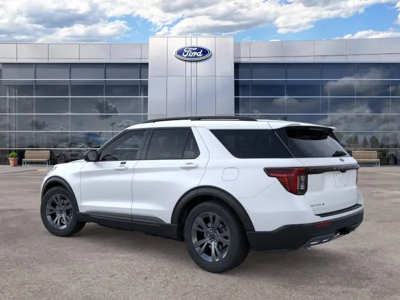 2026 Ford Explorer Active 4WD photo 4