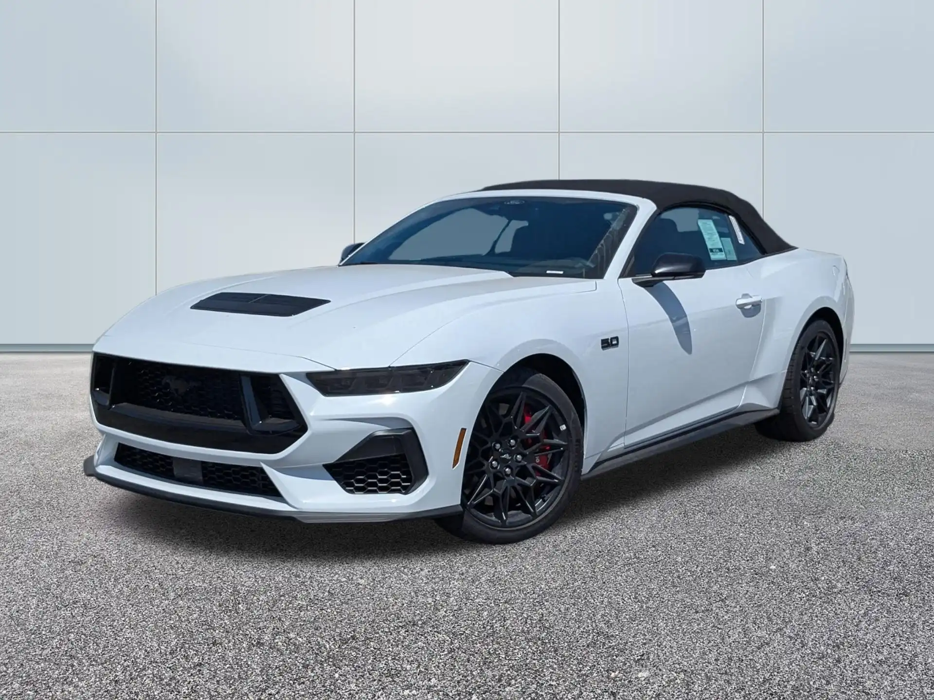 2026 Ford Mustang GT Premium Convertible's photo
