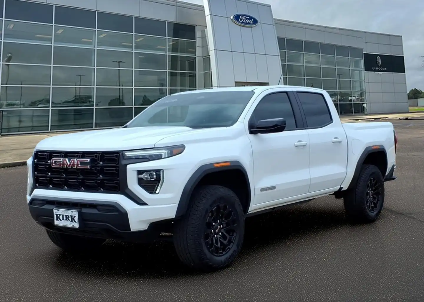2026 GMC Canyon 2WD Elevation Crew Cab Short Box's photo
