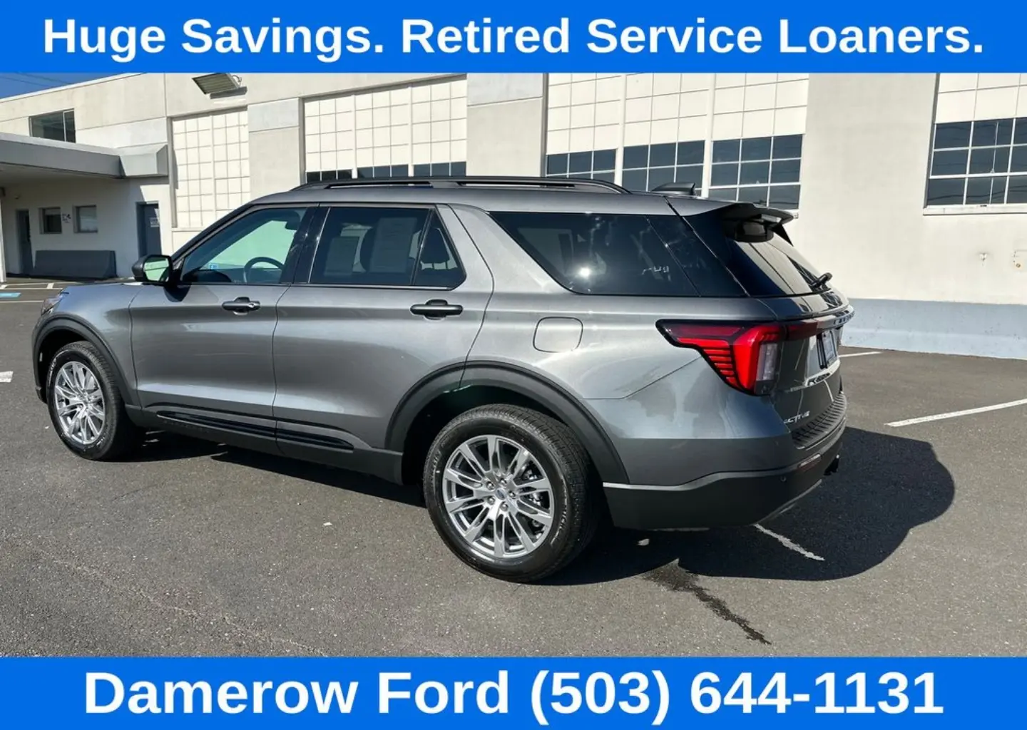 2026 Ford Explorer Active 4WD photo 4
