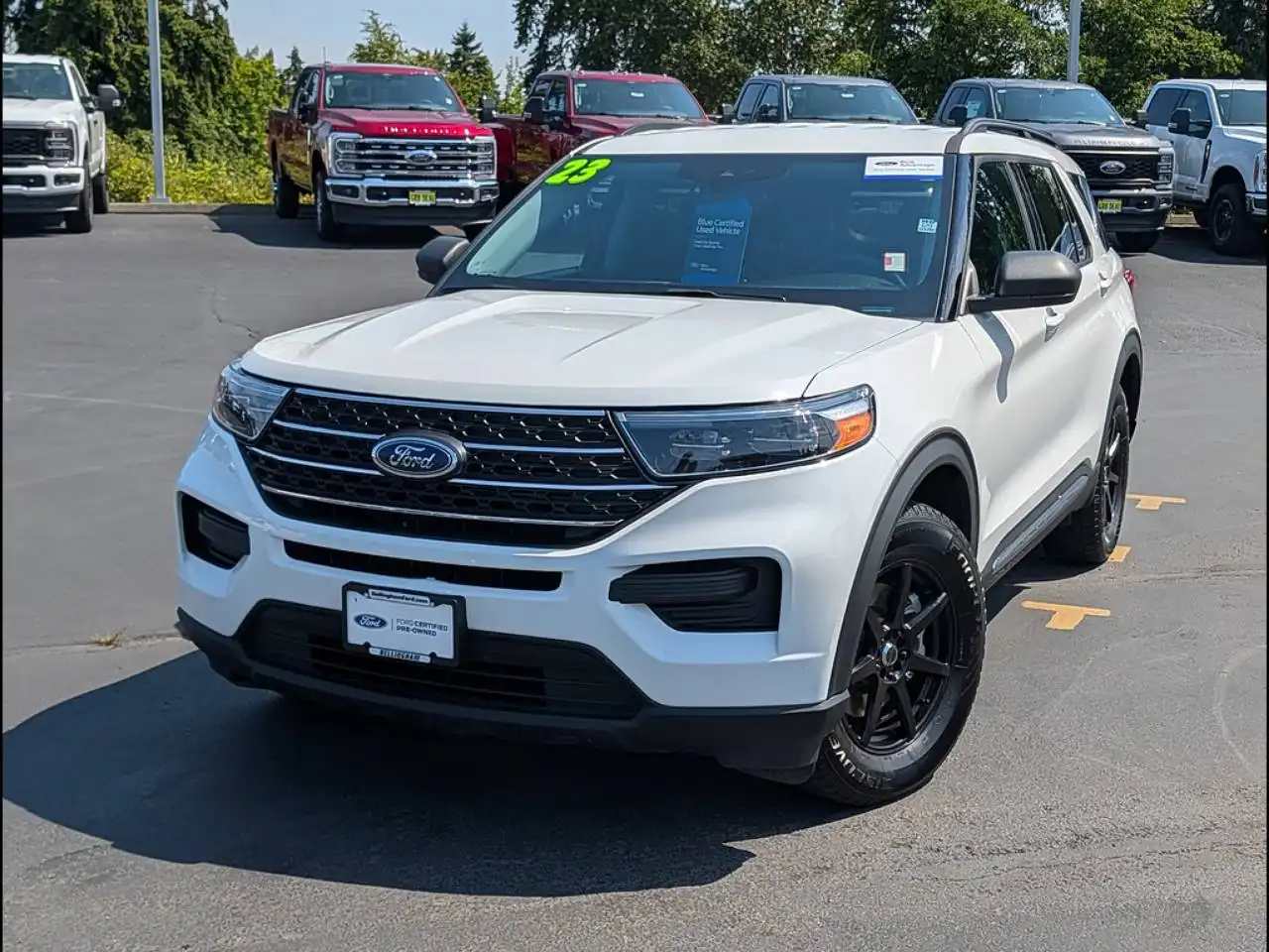 2023 Ford Explorer XLT 4WD's photo