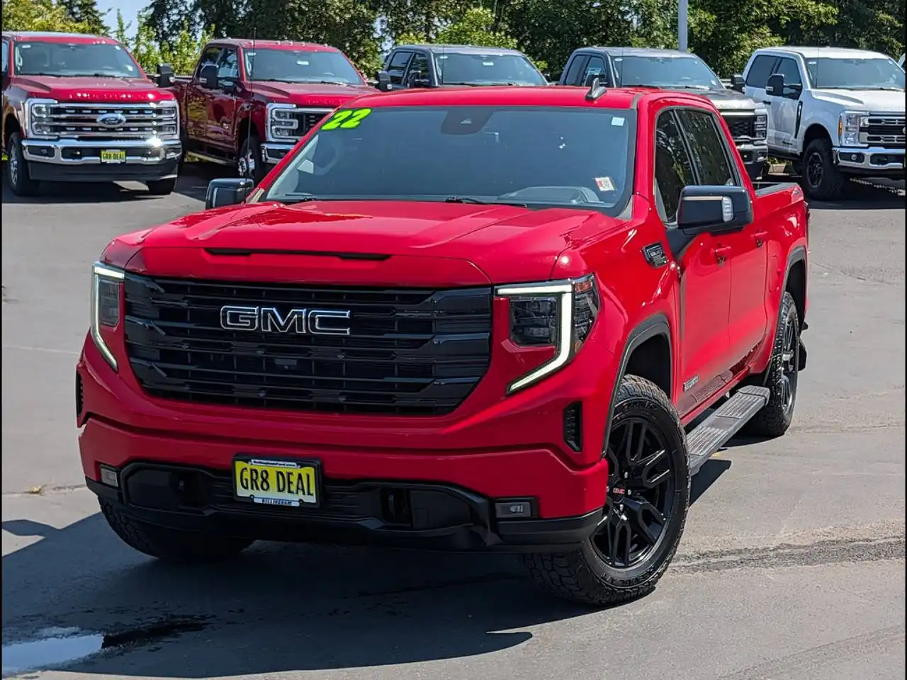 2022 GMC Sierra 4WD Crew Cab Standard Box Elevation's photo