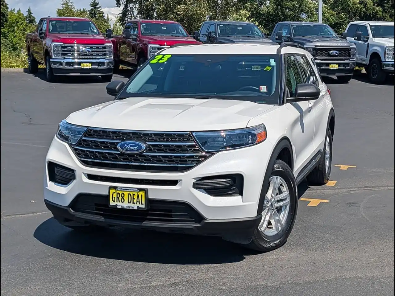 2023 Ford Explorer XLT 4WD's photo