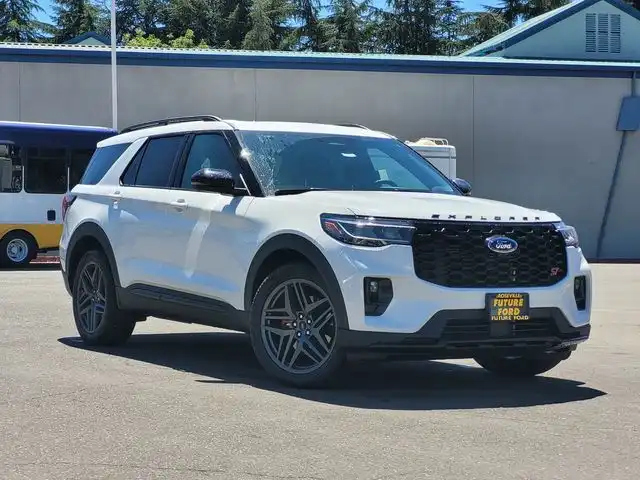 2026 Ford Explorer ST 4WD's photo