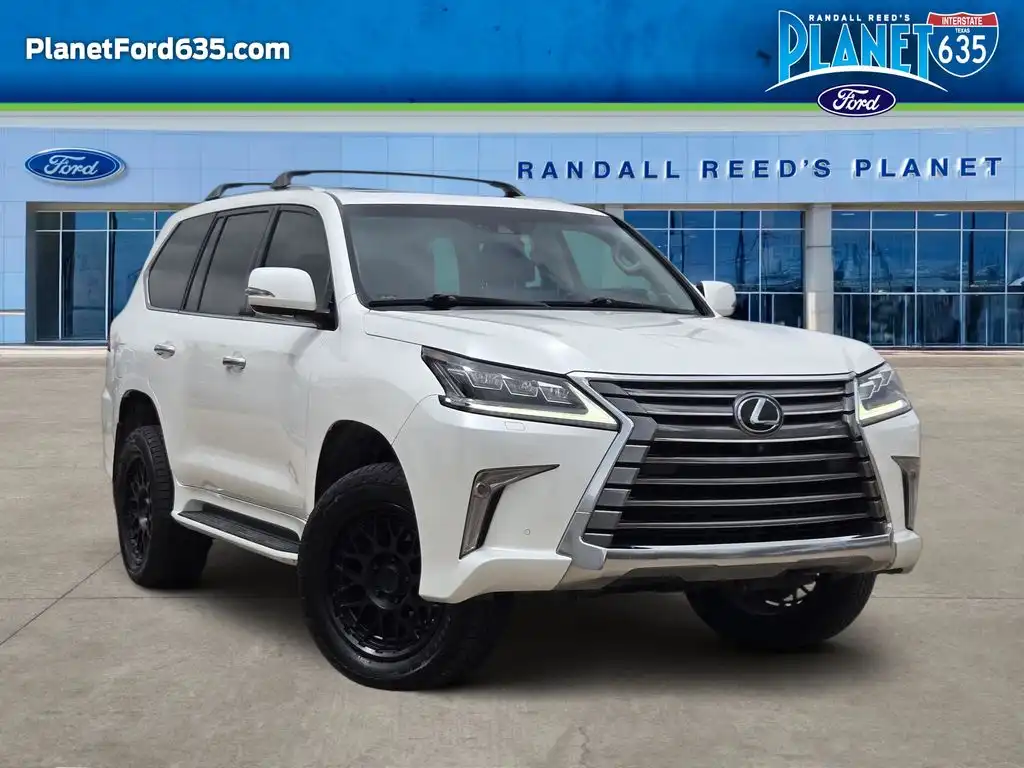 2017 Lexus LX 600 570's photo