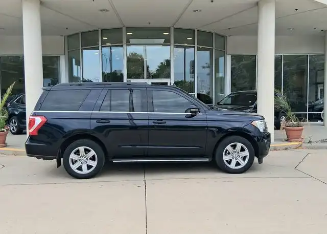 2021 Ford Expedition XLT 4x4's photo