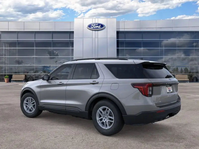 2026 Ford Explorer Active 4WD photo 4
