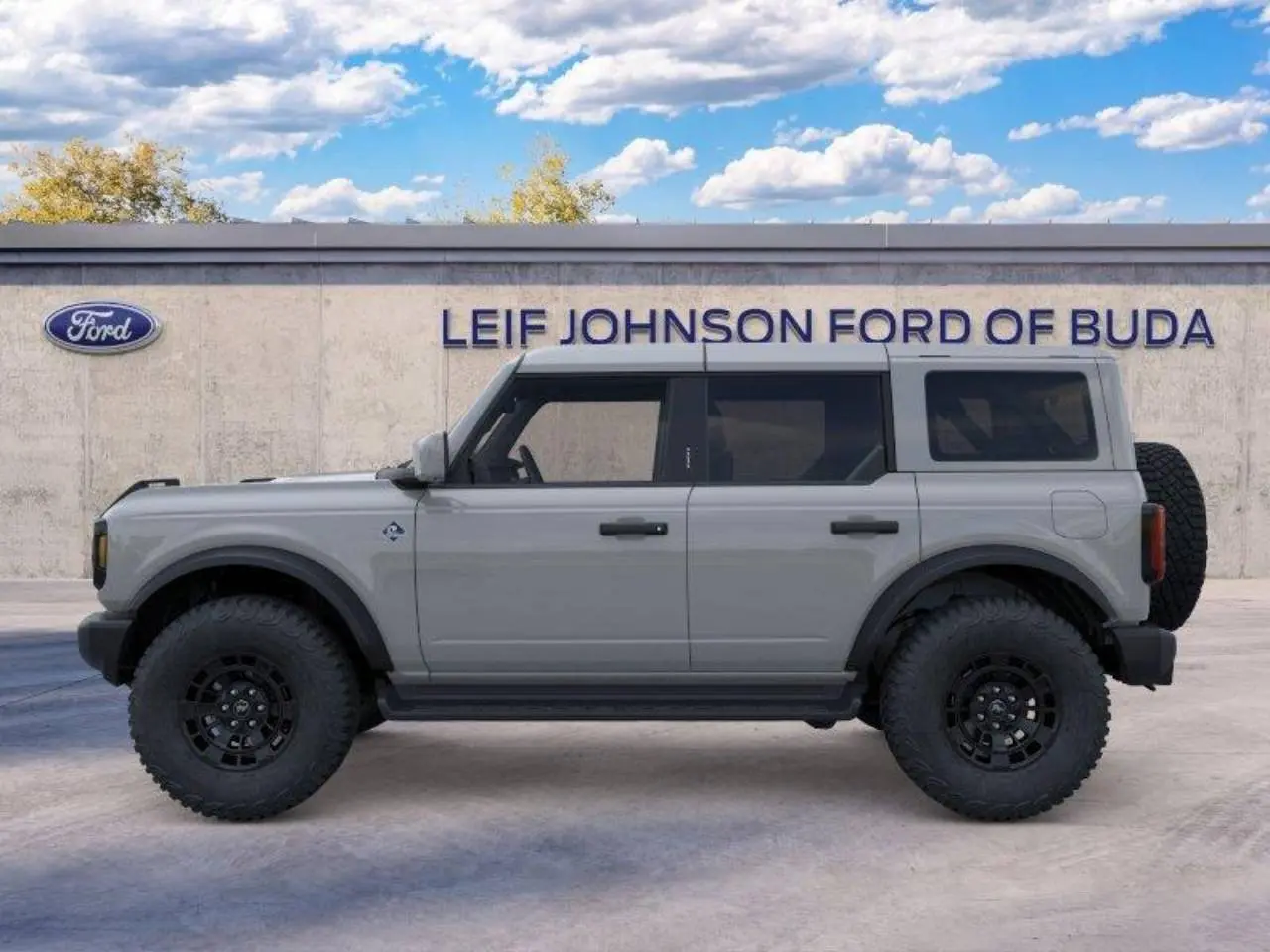 2026 Ford Bronco Outer Banks 4x4 photo 3