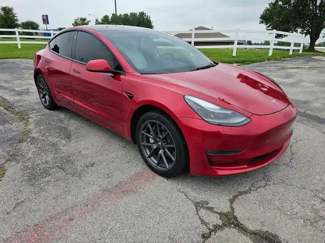 2022 Tesla Model 3 Long Range Dual Motor All-Wheel Drive's photo
