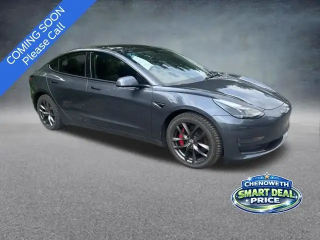 2023 Tesla Model 3 Performance's photo