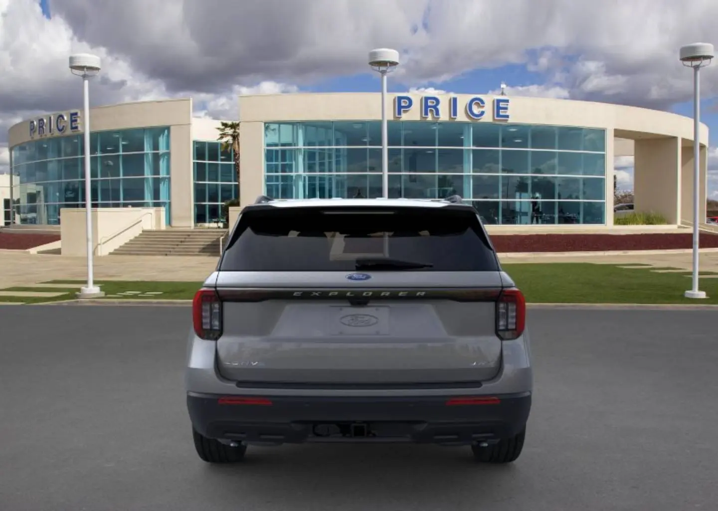 2026 Ford Explorer Active 4WD photo 5