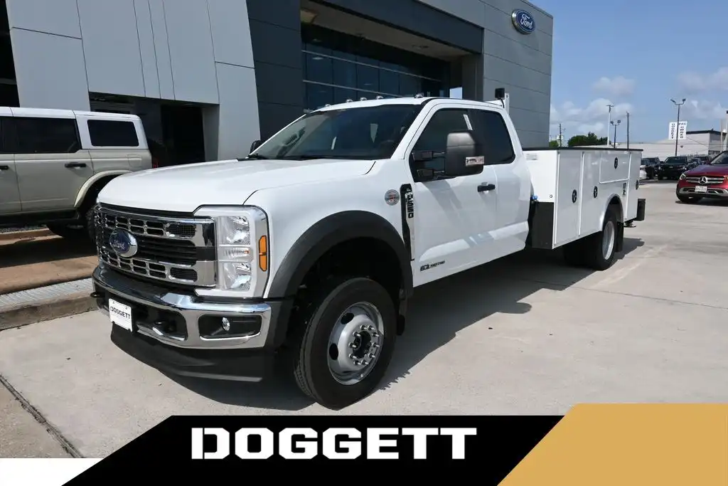 2026 Ford F-550 XL 4x4 SuperCab 192-In DRW's photo