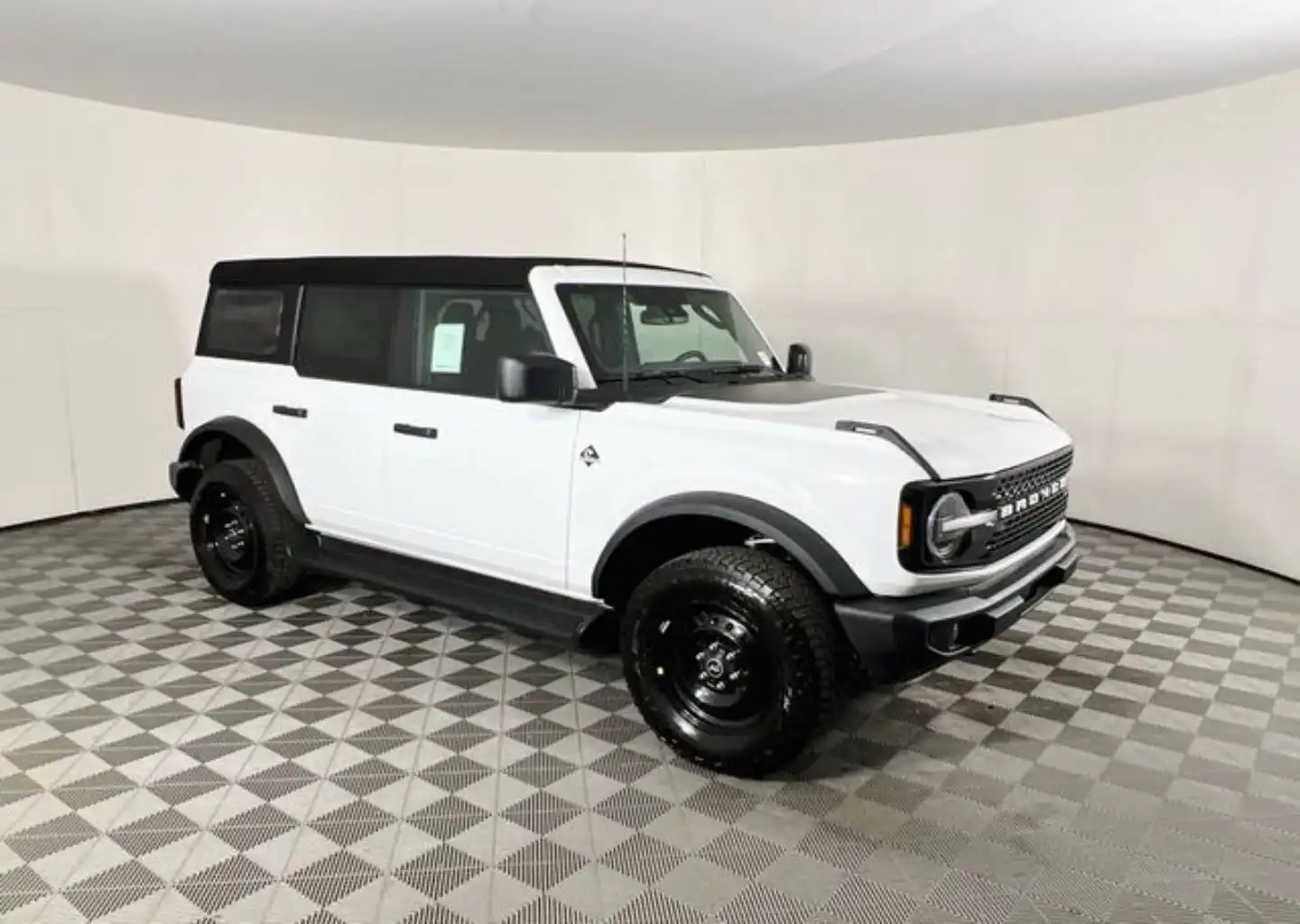 2026 Ford Bronco Outer Banks 4x4's photo