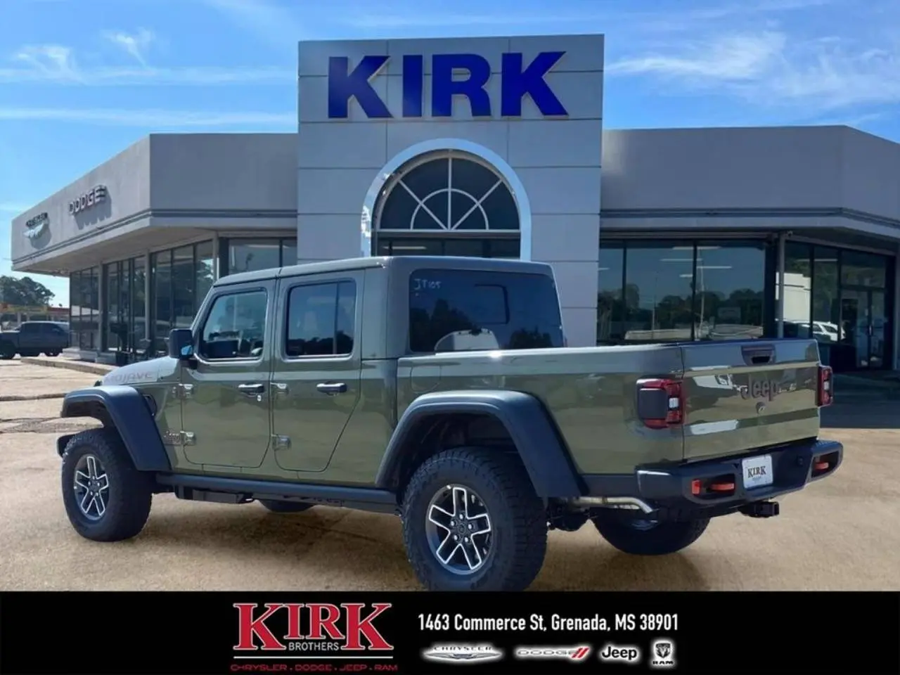 2026 Jeep Gladiator Mojave Auto photo 3