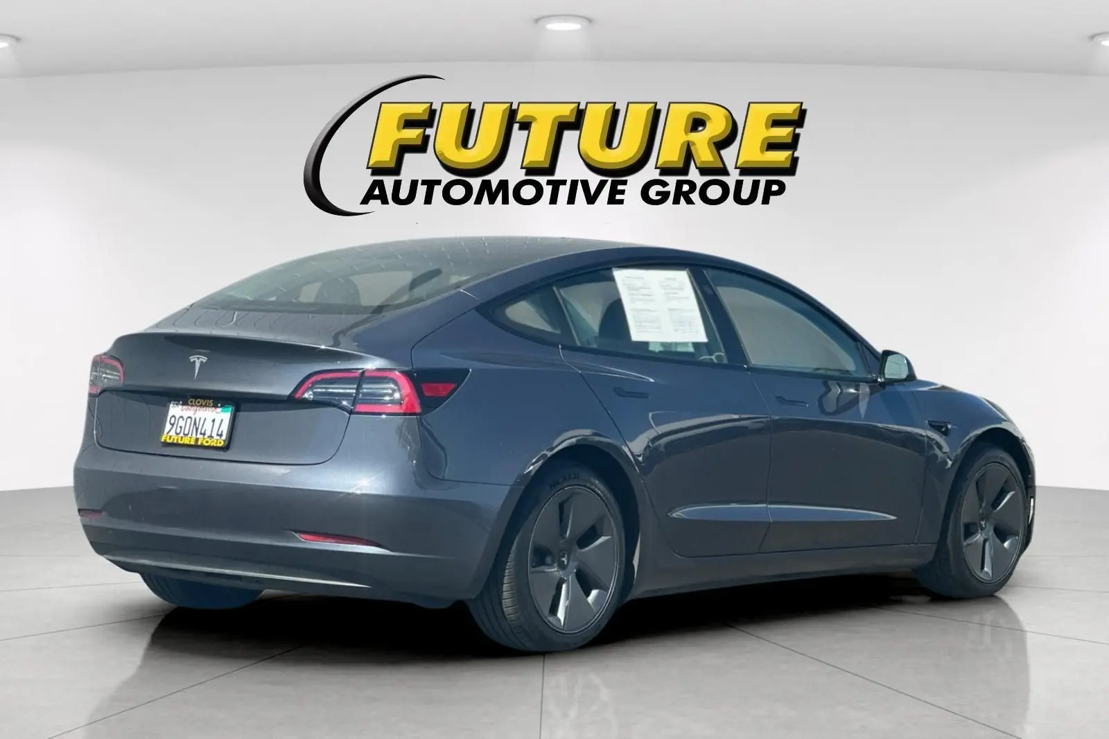 2023 Tesla Model 3 Base photo 3