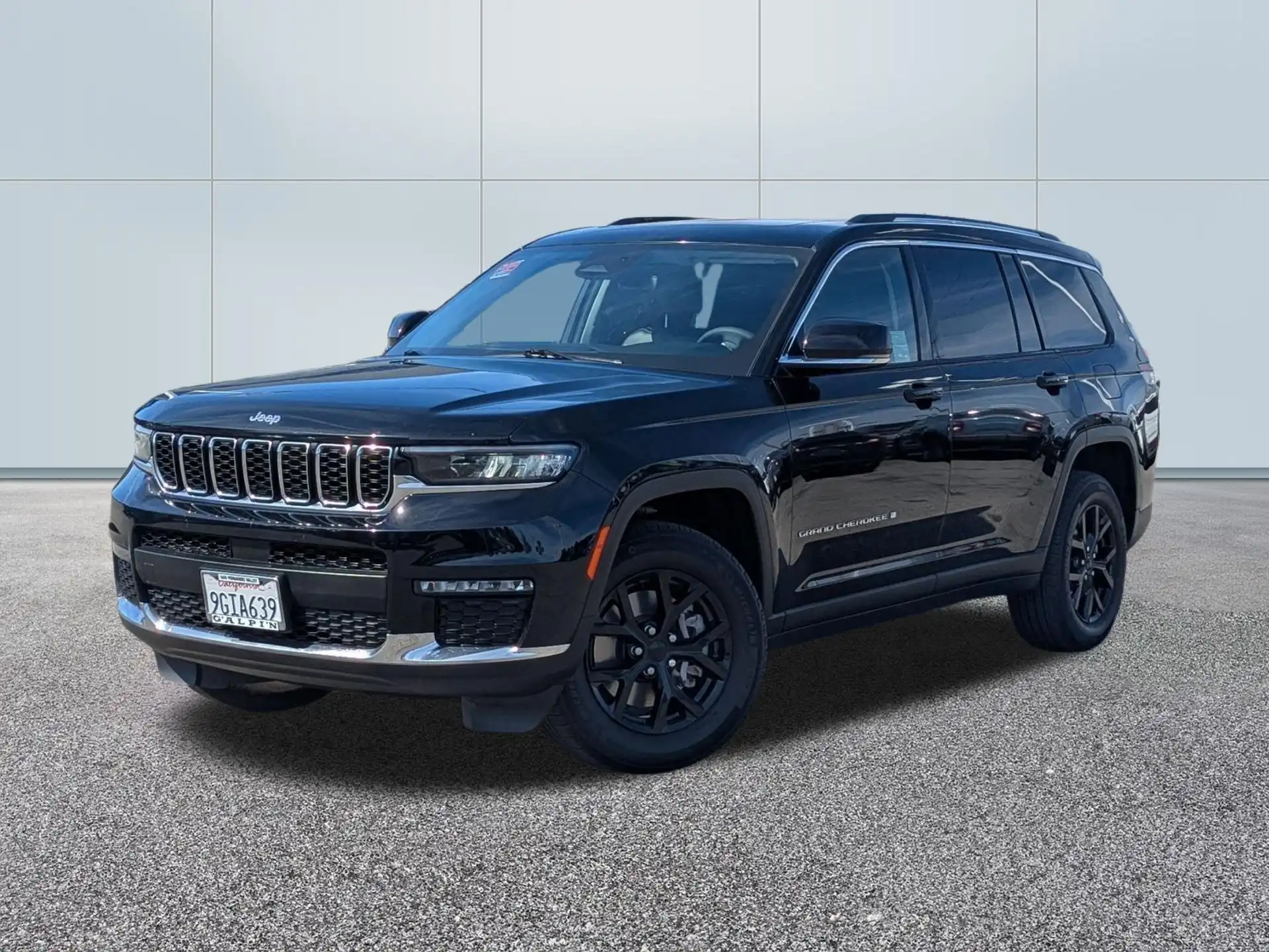 2023 Jeep Grand Cherokee L Limited's photo