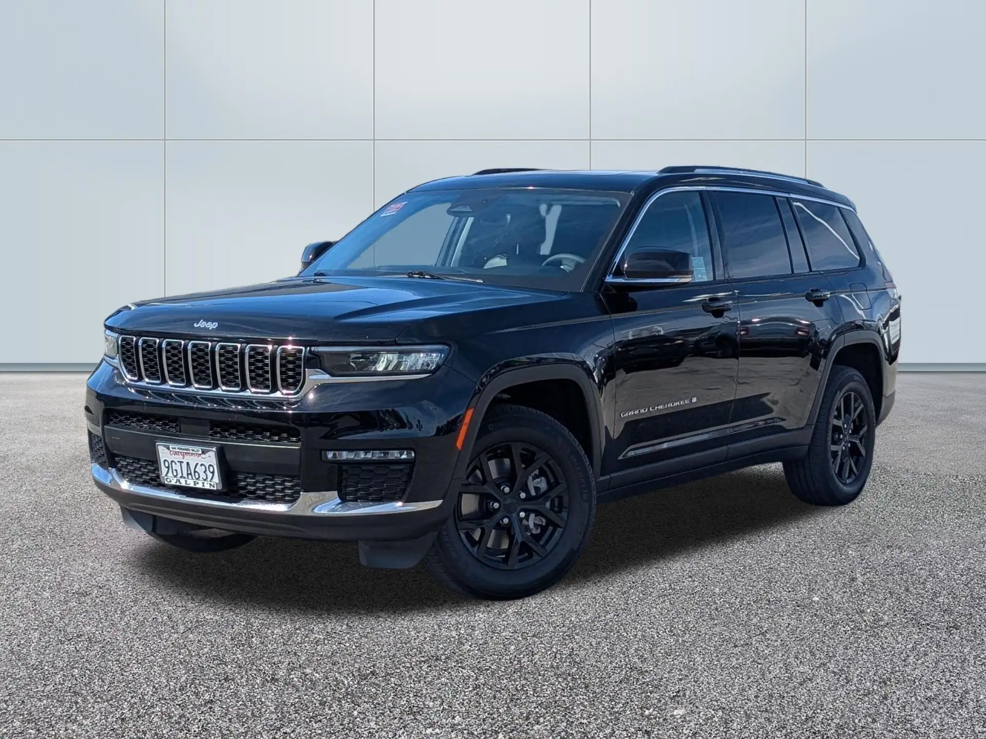 2023 Jeep Grand Cherokee L Limited's photo