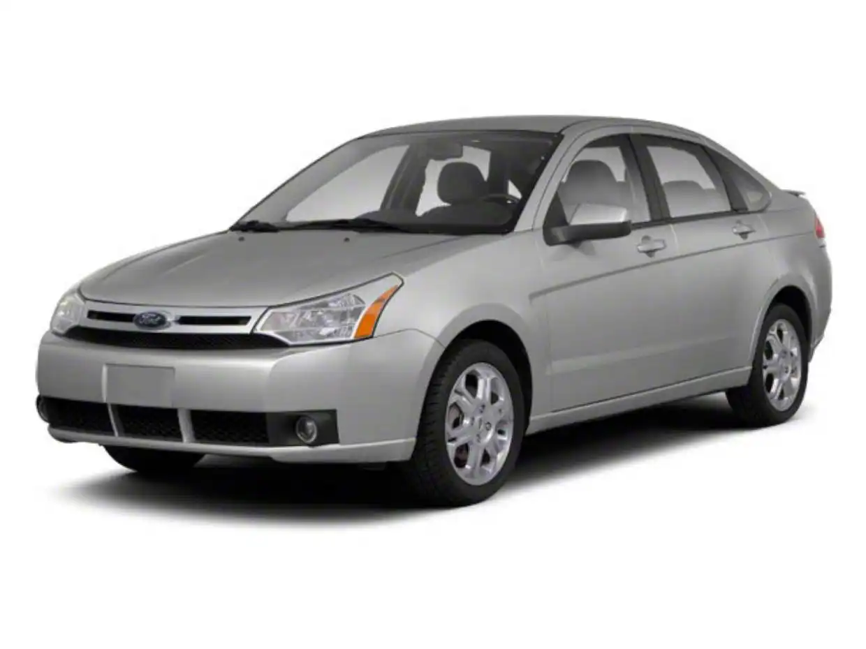 2010 Ford Focus SES's photo