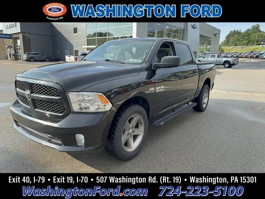 2018 RAM 1500 Express 4x4 Crew Cab 5'7's photo