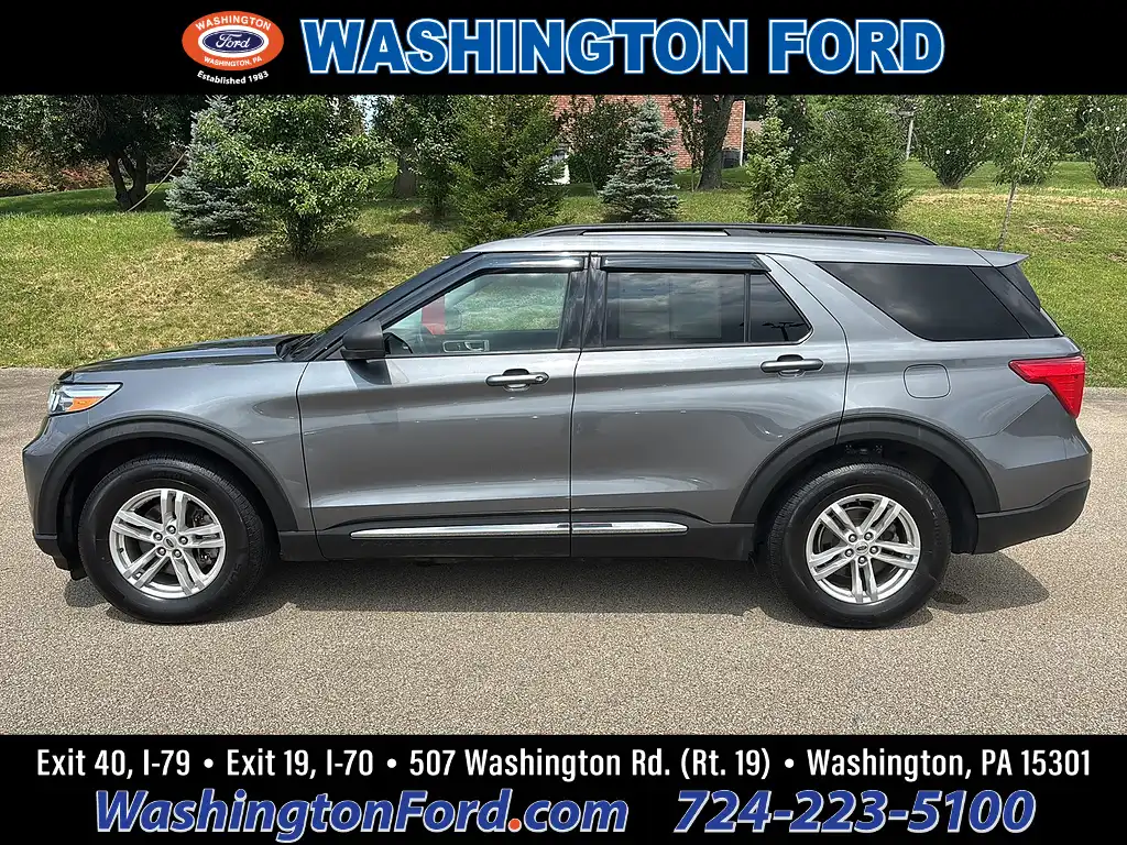 2022 Ford Explorer XLT 4WD's photo