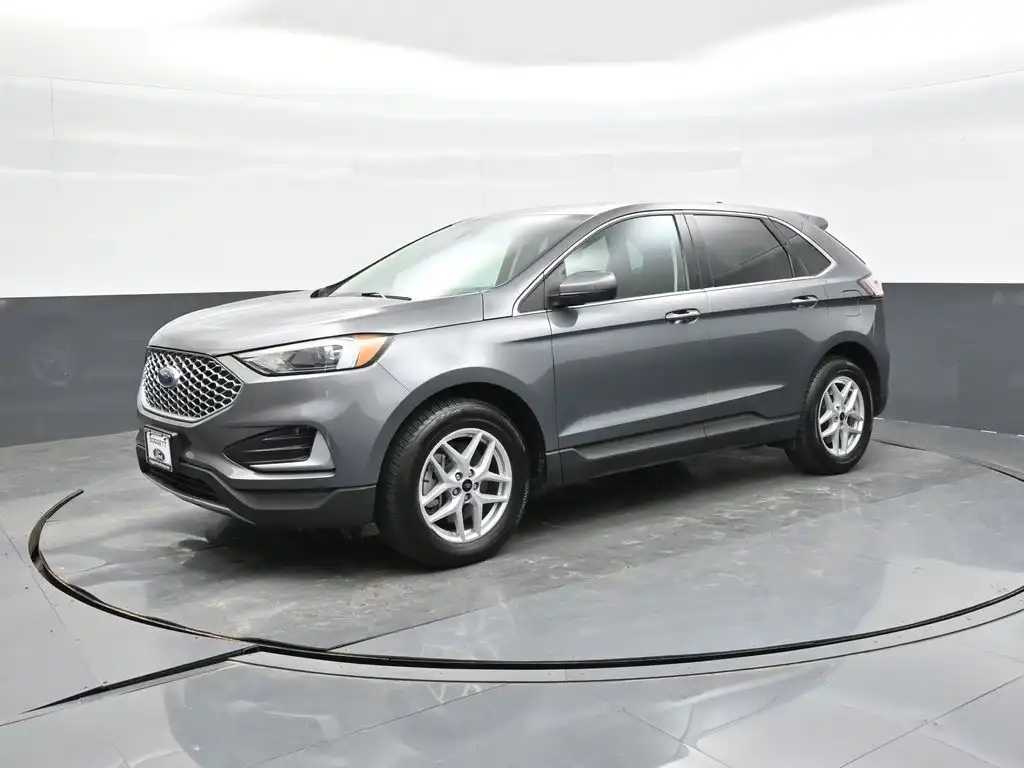 2024 Ford Edge SEL AWD's photo