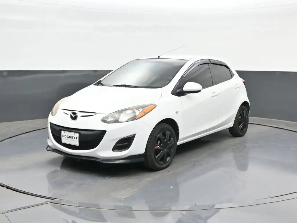 2013 Mazda Mazda2 Sport 5-Door Auto's photo