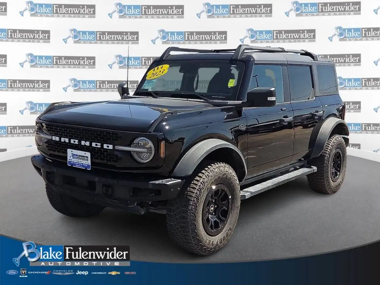 2023 Ford Bronco Wildtrak 4x4 photo 1