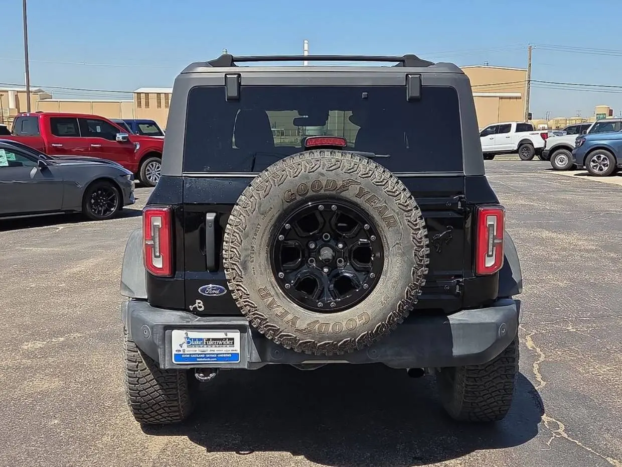 2023 Ford Bronco Wildtrak 4x4 photo 4