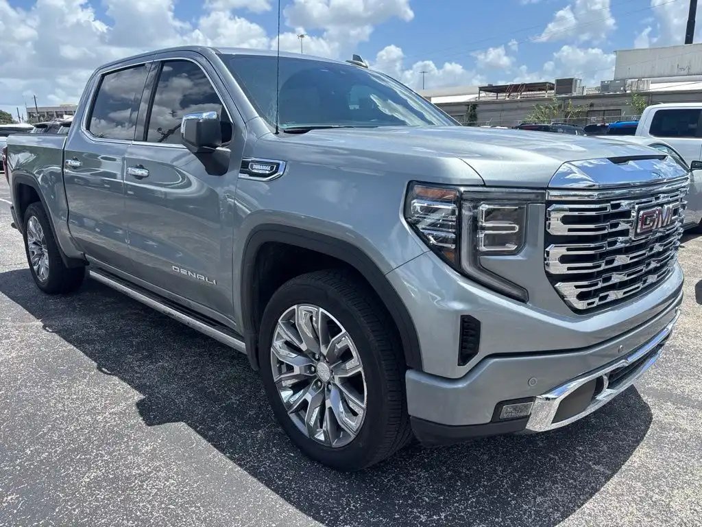 2026 GMC Sierra 4WD Crew Cab Short Box Denali's photo
