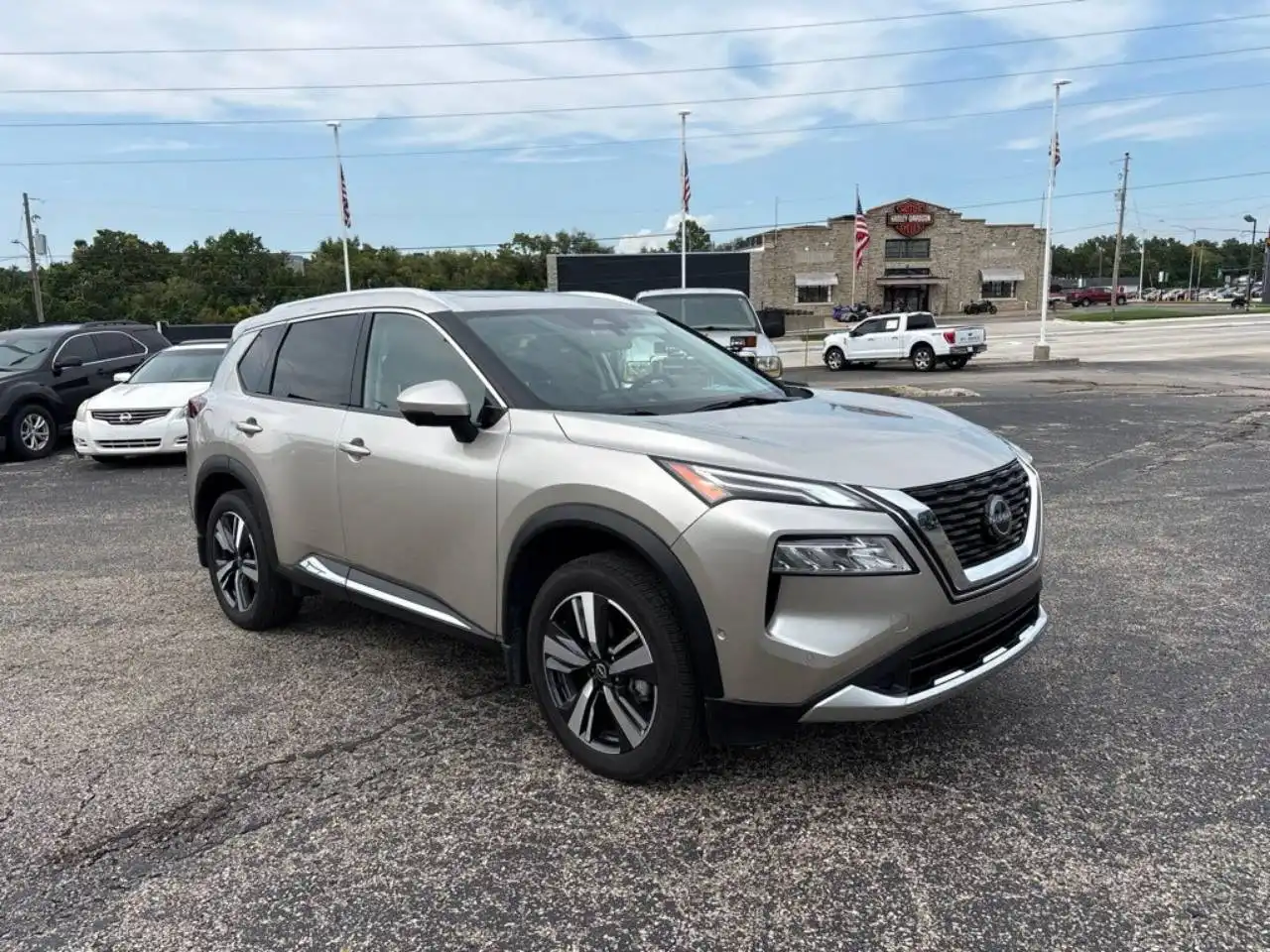2023 Nissan Rogue Platinum AWD's photo