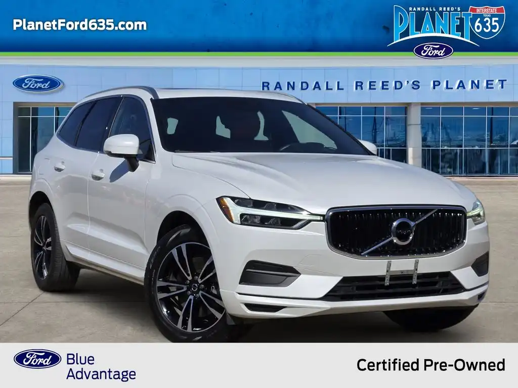 2020 Volvo XC60 T6 Momentum AWD's photo