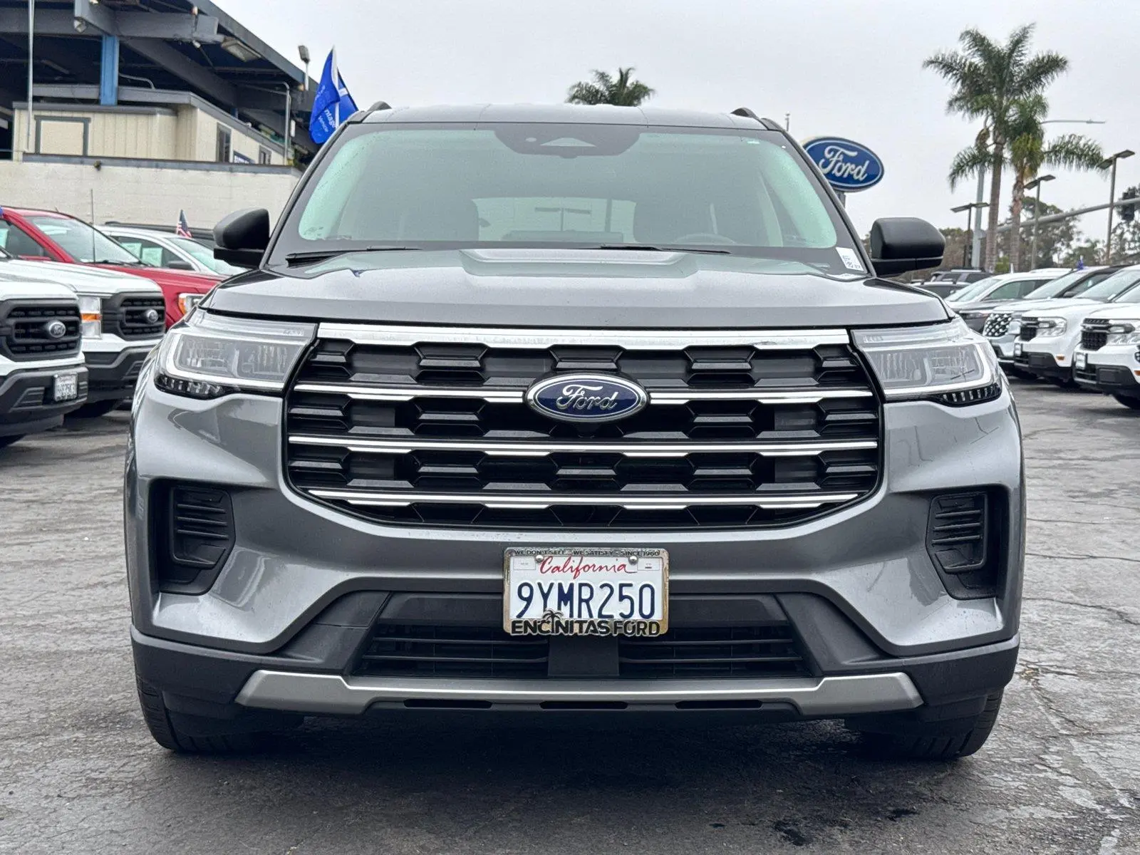 2026 Ford Explorer undefined photo 5