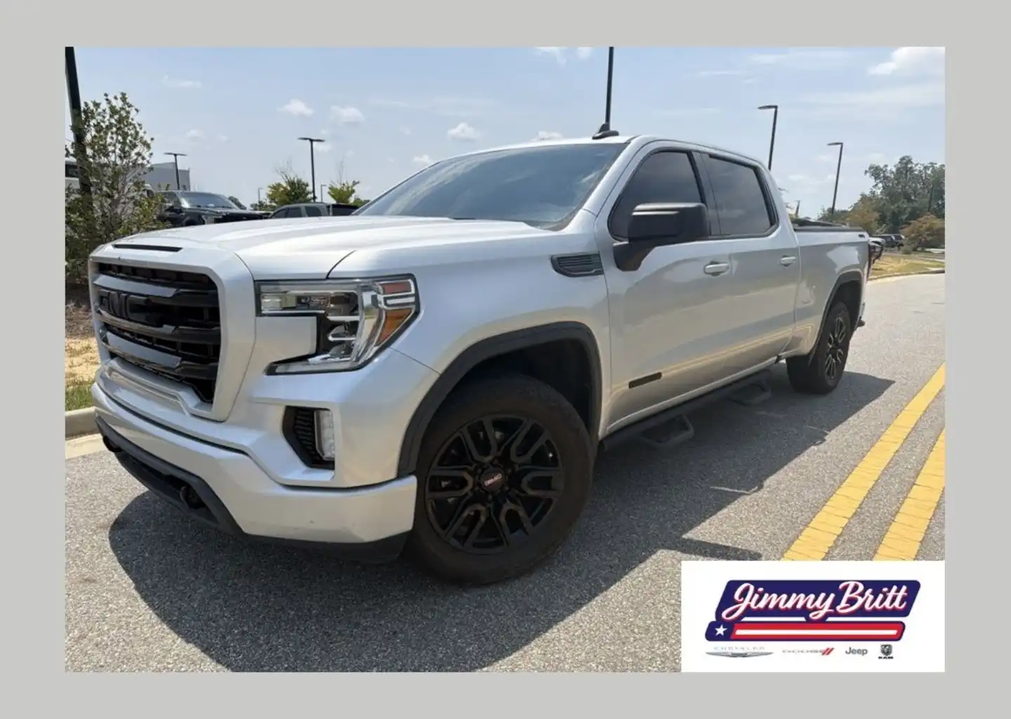 2022 GMC Sierra 4WD Crew Cab Short Box Elevation's photo