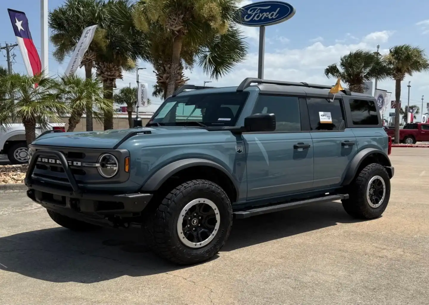 2023 Ford Bronco Big Bend Mid (222A) 4x4's photo