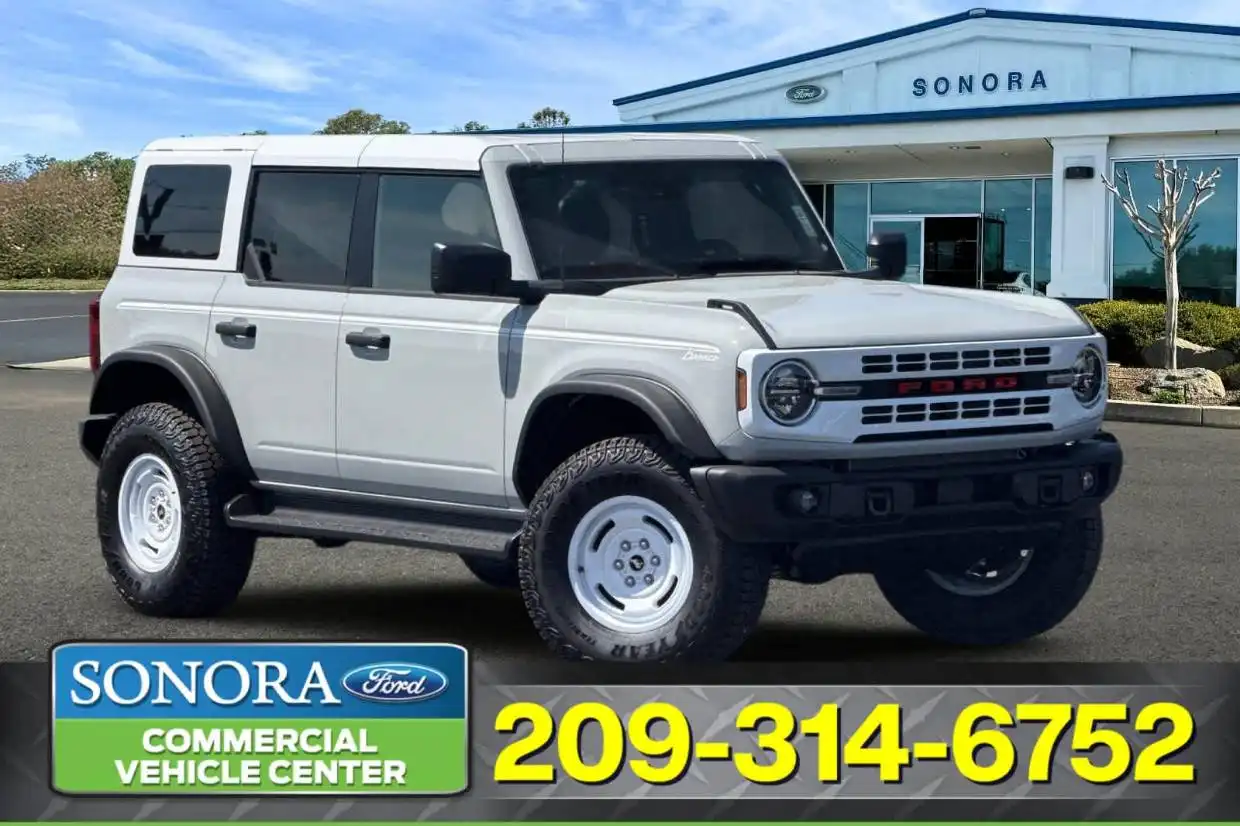 2026 Ford Bronco Heritage Edition 4x4's photo