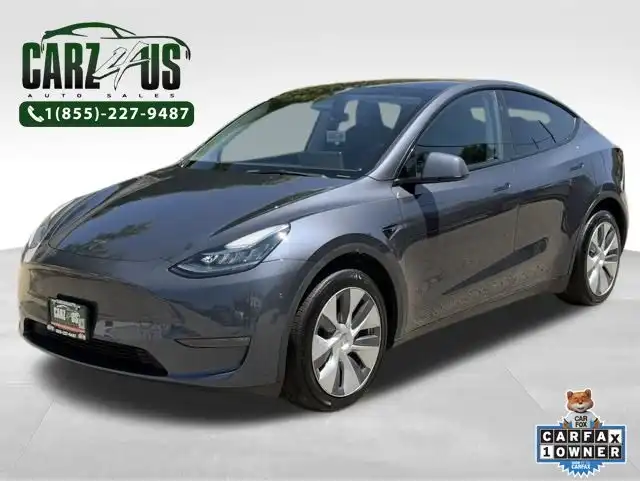 2023 Tesla Model Y Long Range Dual Motor All-Wheel Drive's photo