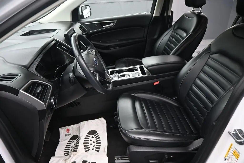 2024 Ford Edge SEL AWD photo 5