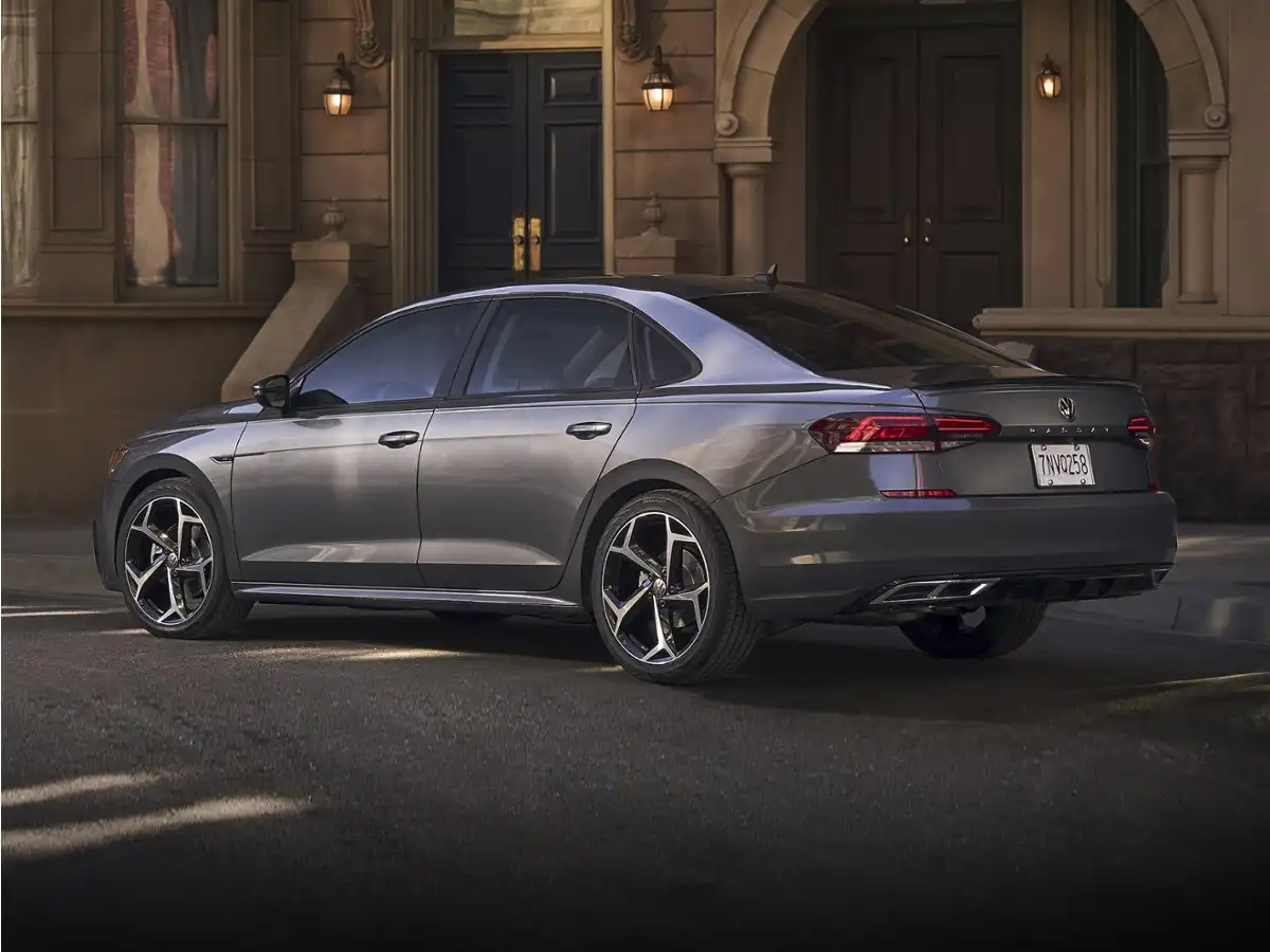 2020 Volkswagen Passat 2.0T SE Auto's photo