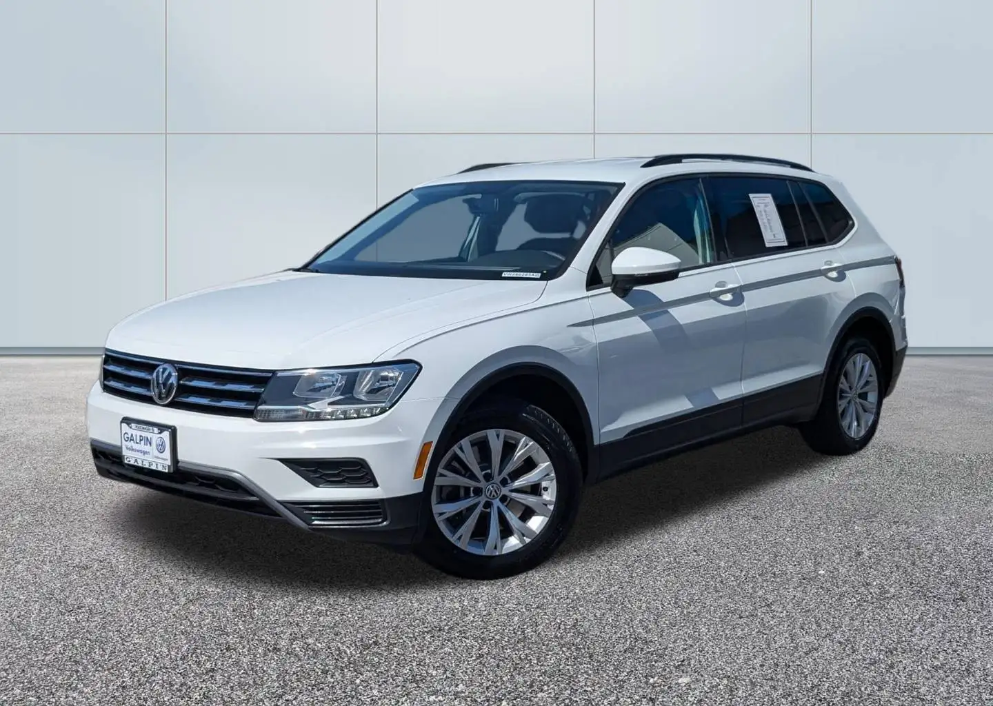 2019 Volkswagen Tiguan 2.0T S's photo