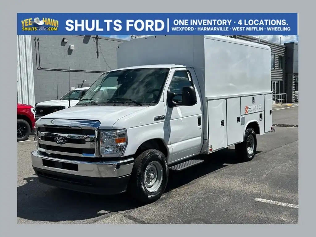 2027 Ford E-Series SRW E-350 Super Duty 138 in WB's photo