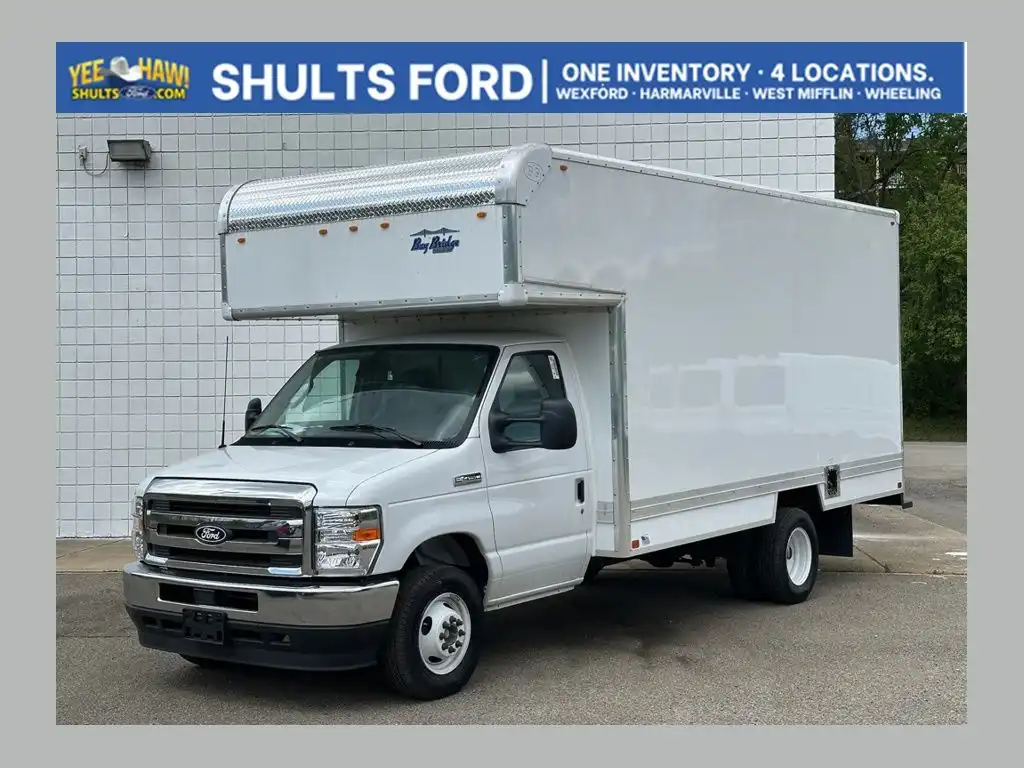 2027 Ford E-Series DRW E-450 Super Duty 158 in WB's photo