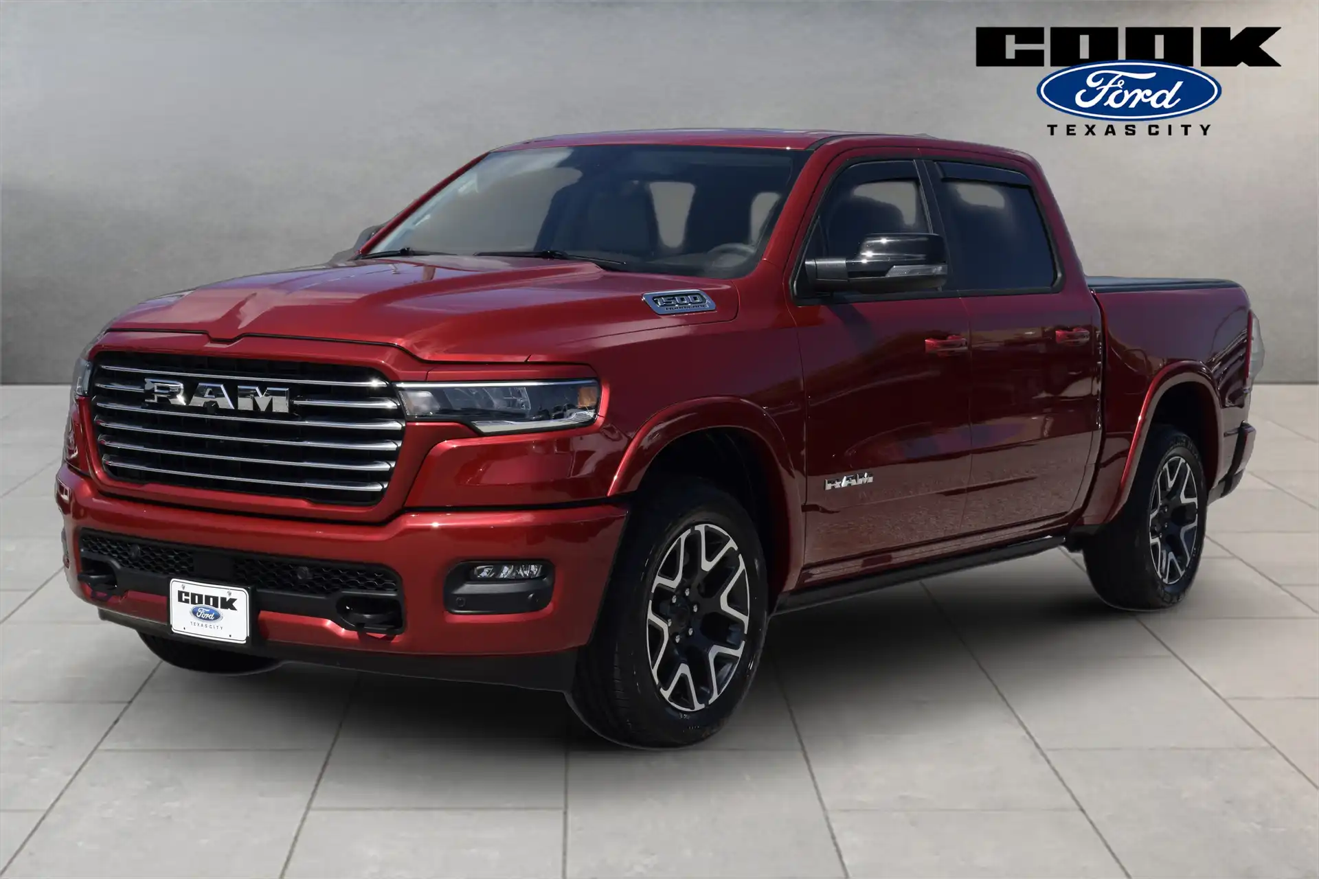 2026 RAM 1500 Laramie 4x4 Crew Cab 5'7's photo