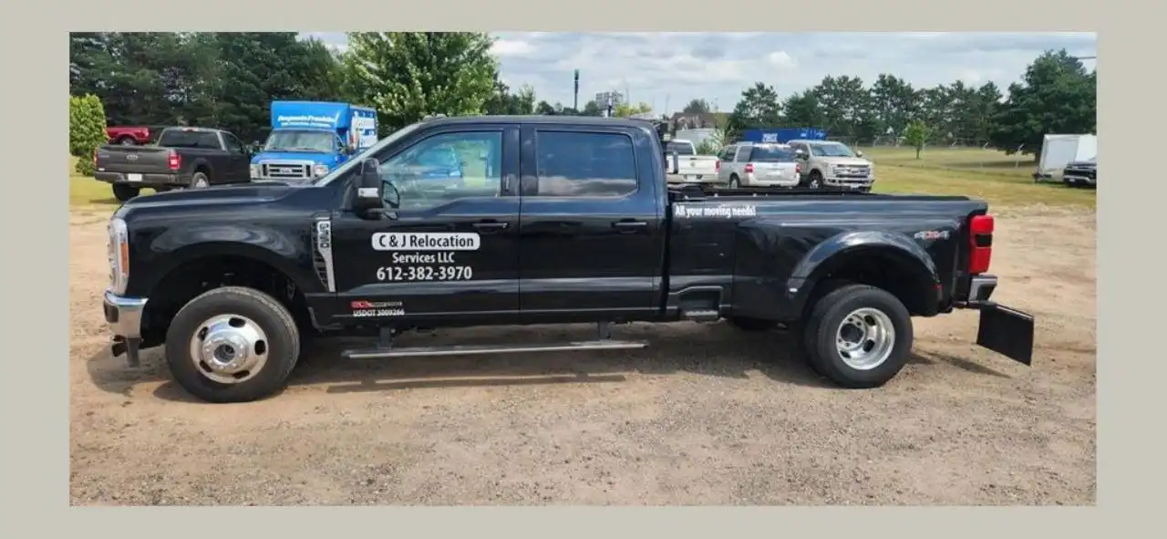 2023 Ford F-350 Lariat 4x4 Crew Cab 8' Box DRW's photo