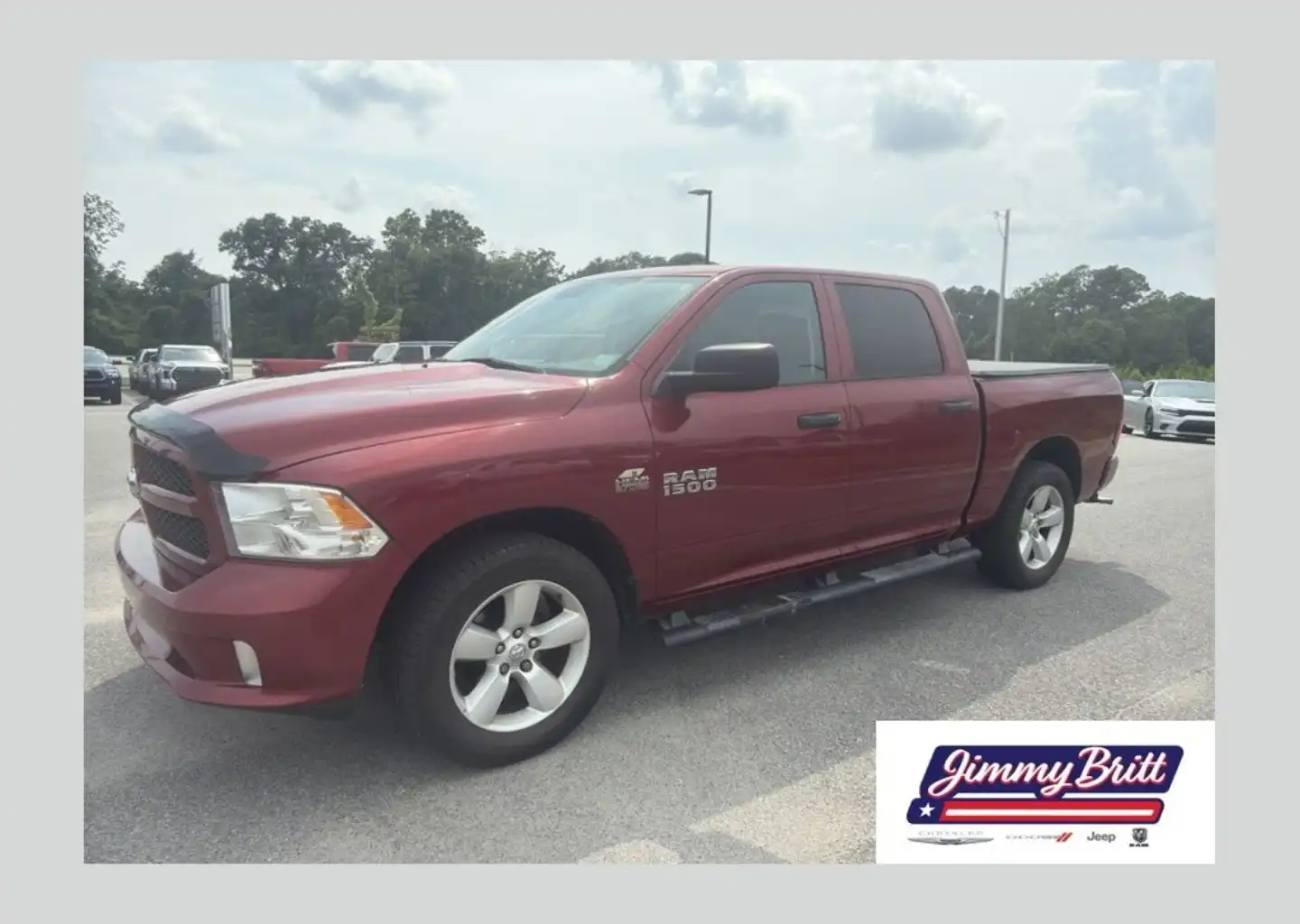 2014 RAM 1500 Express 4x4 Crew Cab's photo