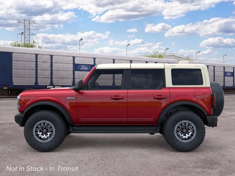 2026 Ford Bronco Outer Banks 4x4 photo 3