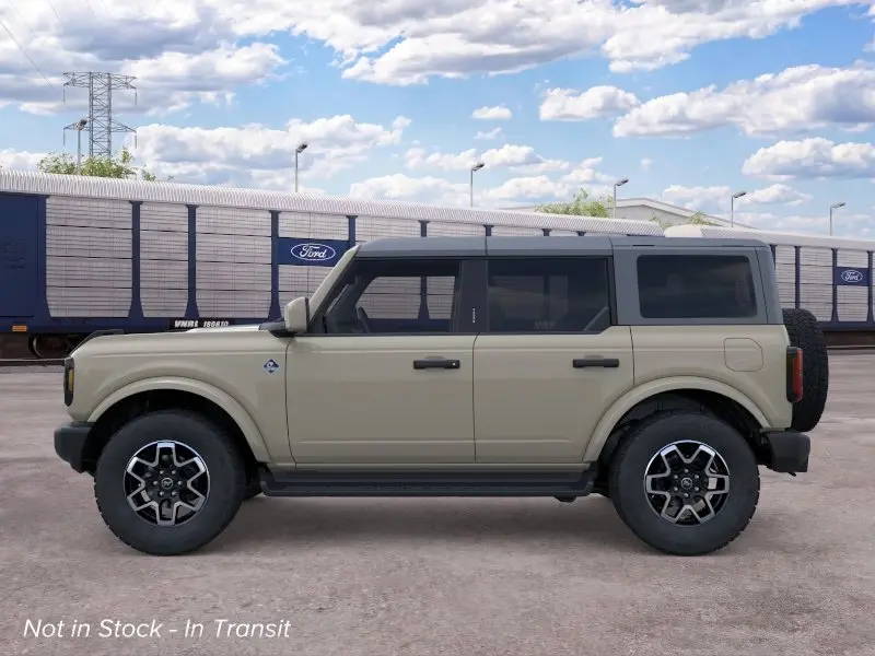 2026 Ford Bronco Outer Banks 4x4 photo 3